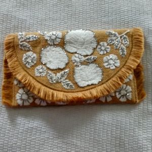 Cute Clutch